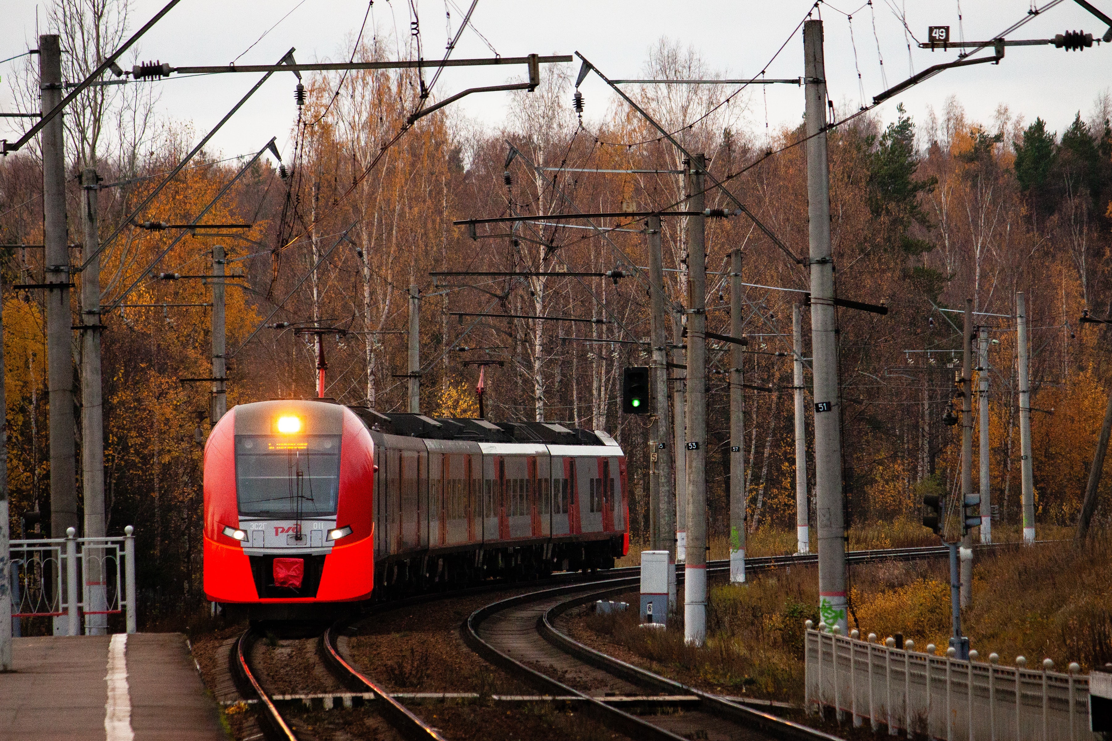 Еще больше «Ласточек», двухэтажных вагонов и скоростных поездов будут обслуживать пассажиров в 2021 году